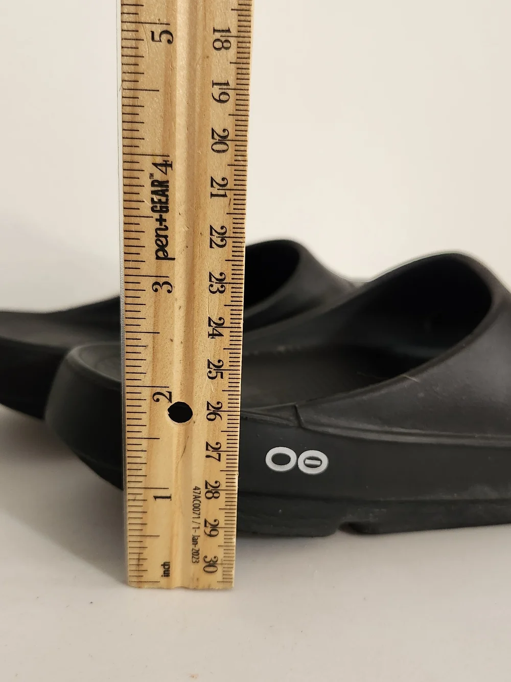 OOFOS Black Recovery Slide Sandals Men's Size 7 Women's Size 9